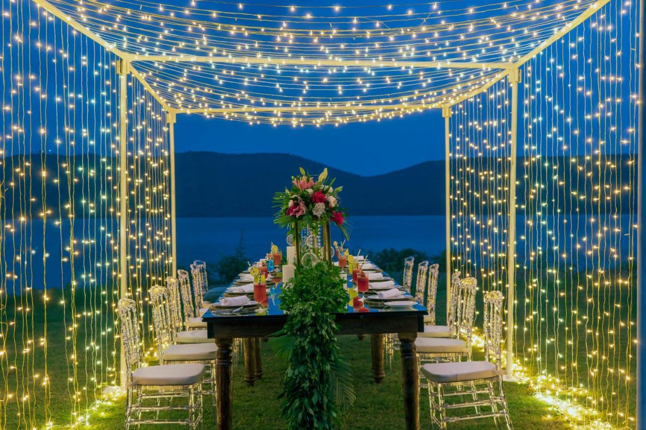 'zana' Lakeview - Scenic Lakeside 5*